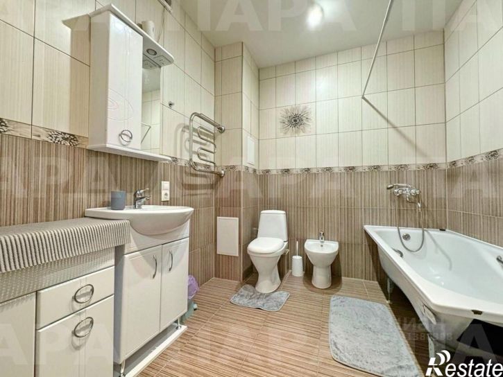 1-комн квартира пр-ка 6-я, 142,  д. 142