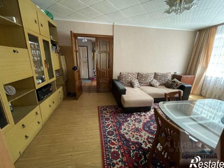 4-комн квартира проспект Кирова,дом 237а