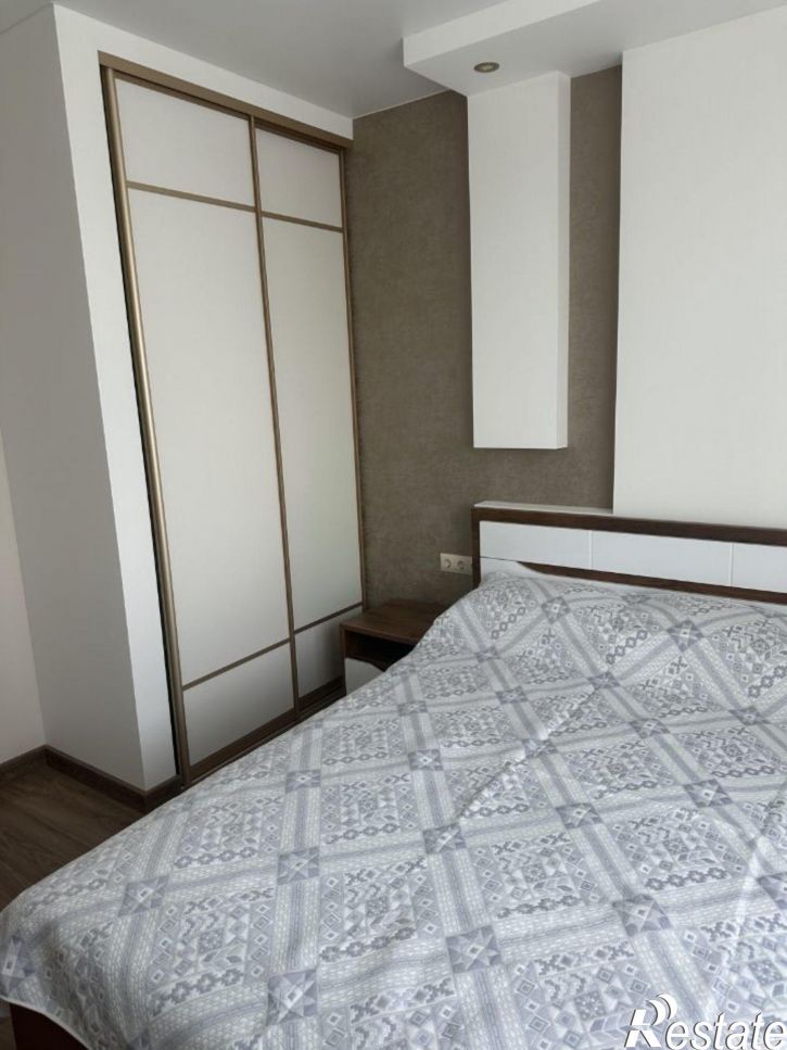 2-комн квартира ул Луначарского, 5,  д. 5
