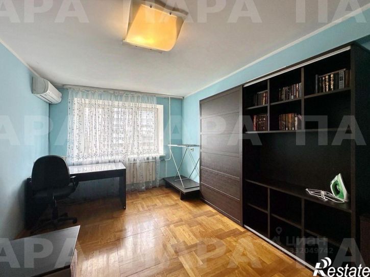 2-комн квартира ул Молодогвардейская, 207,  д. 207
