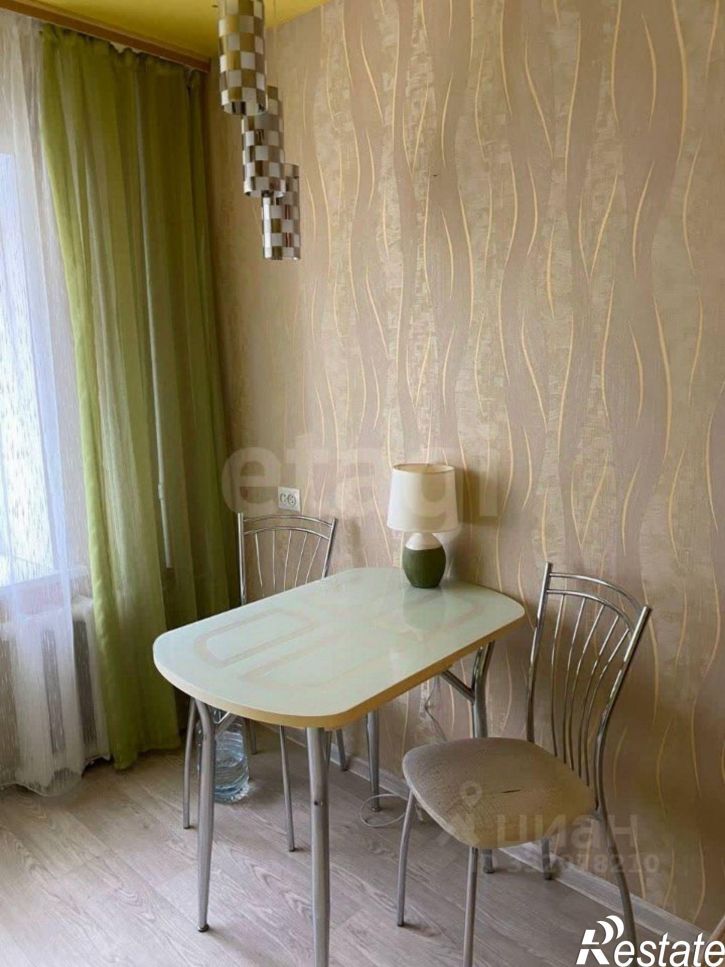 2-комн квартира 1-й кв-л, 3,  д. 3