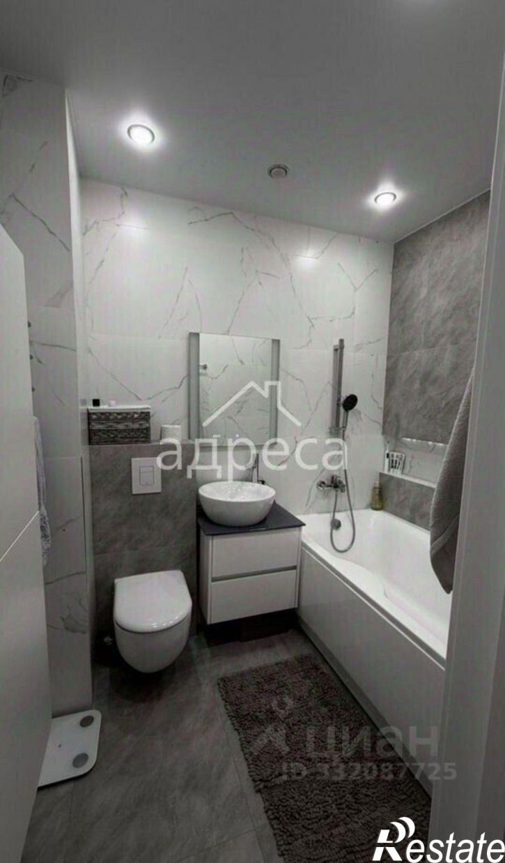 3-комн квартира ул Врубеля, 15,  д. 15