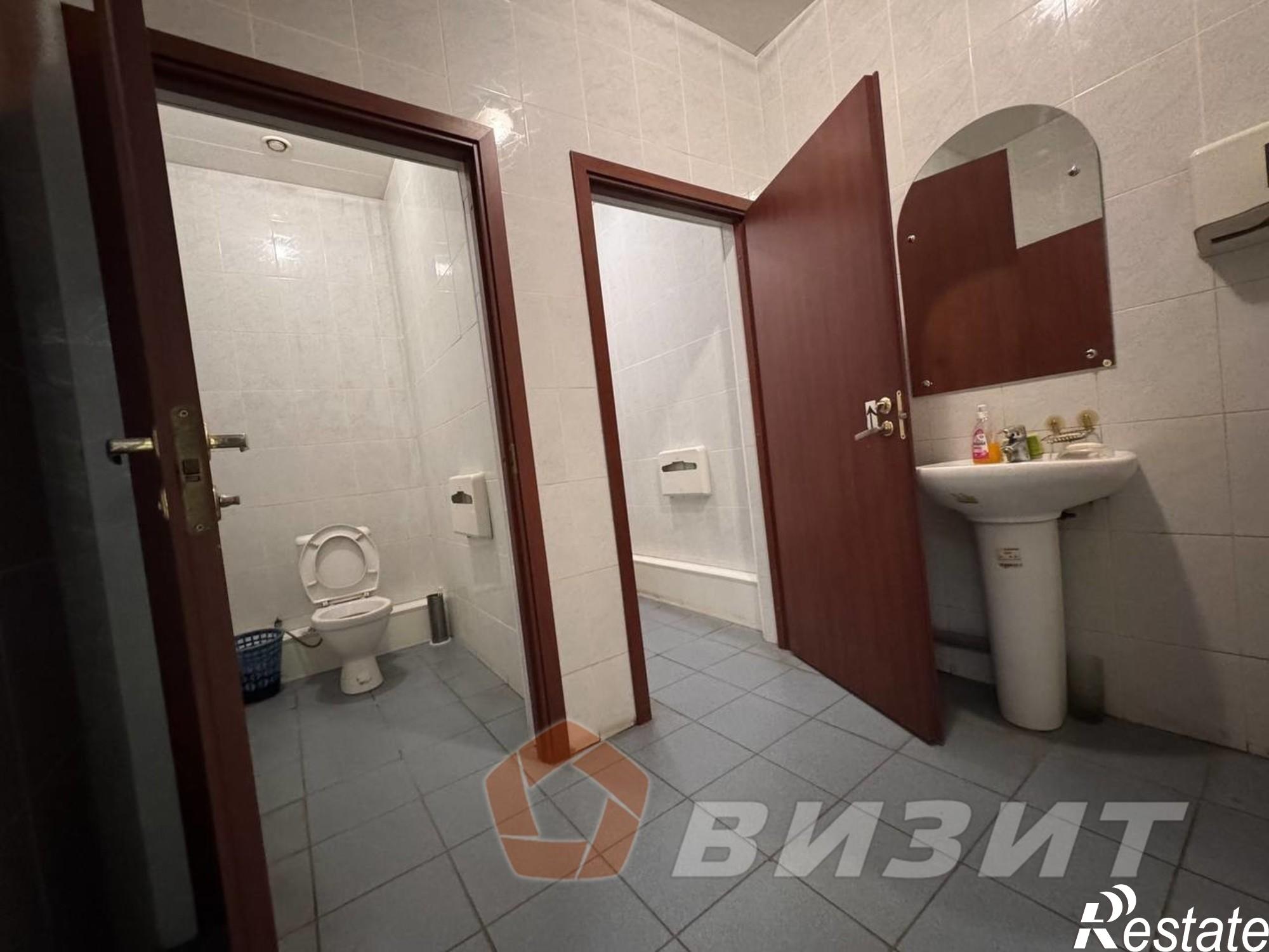 Сдать торговое помещение за 861 960 рублей на 22 Партсъезда улица, 1Б