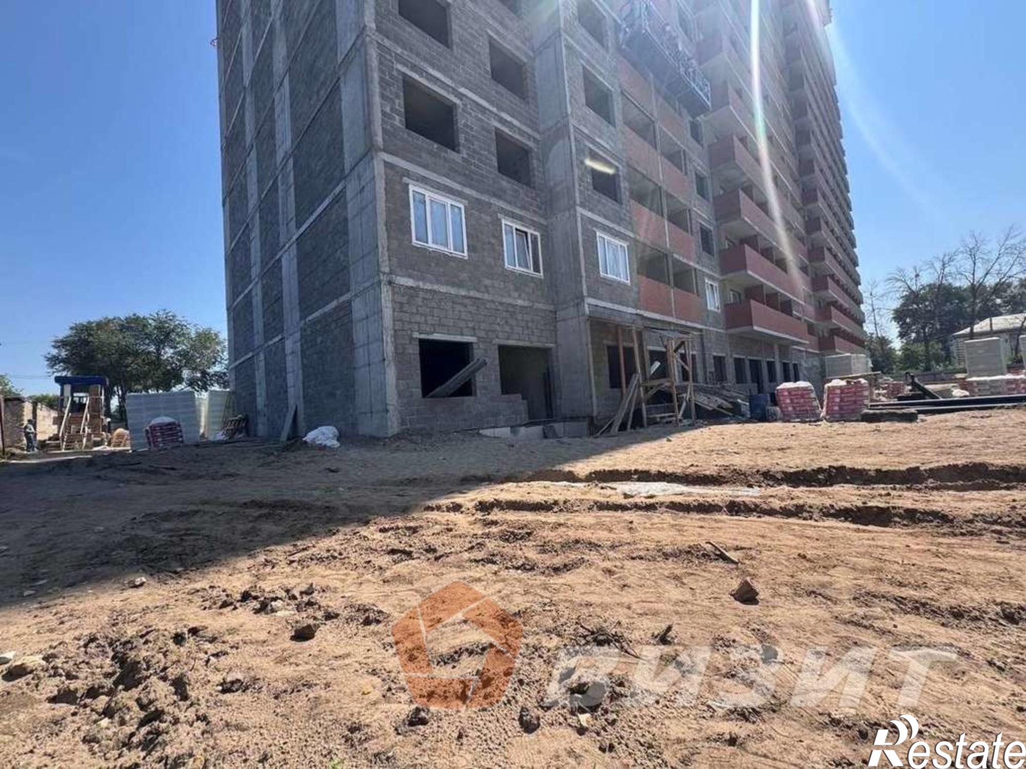 Купить торговое помещение за 49 923 400 рублей на Кирова проспект, 71