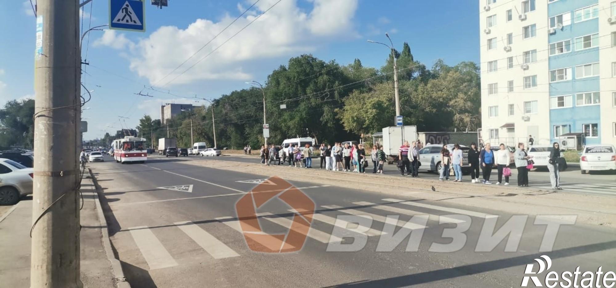 Купить торговое помещение за 49 923 400 рублей на Кирова проспект, 71
