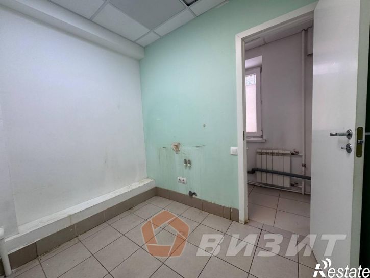 Торговое помещение Ново-Садовая улица, 25