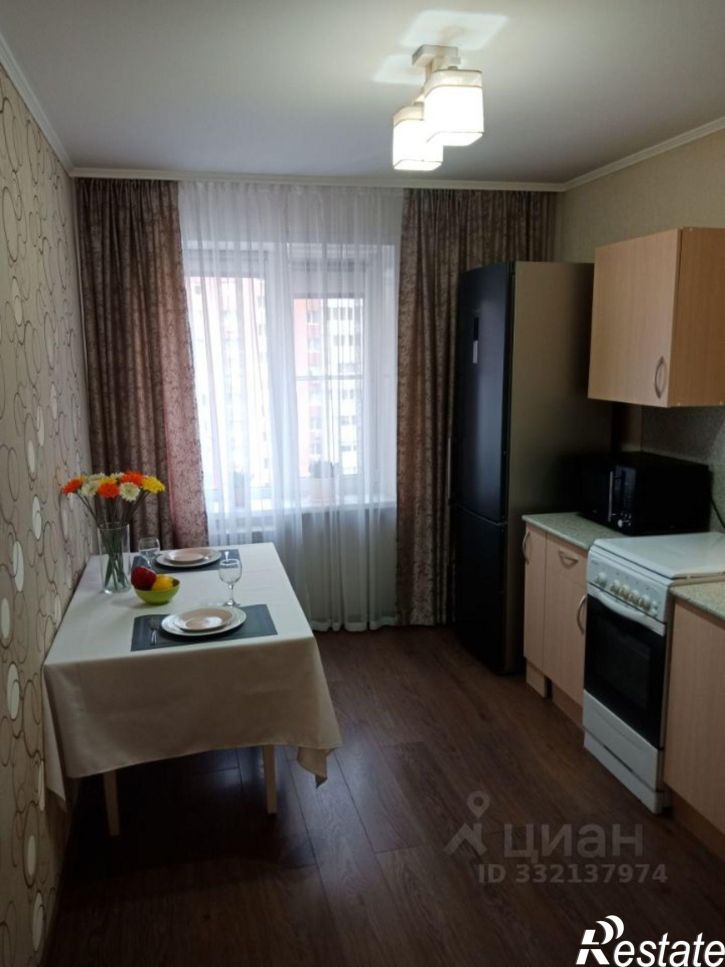 3-комн квартира 1-й кв-л, 38,  д. 38