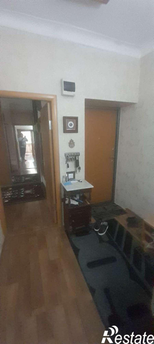Продажа 3-комн квартиры 2-й квартал, 18