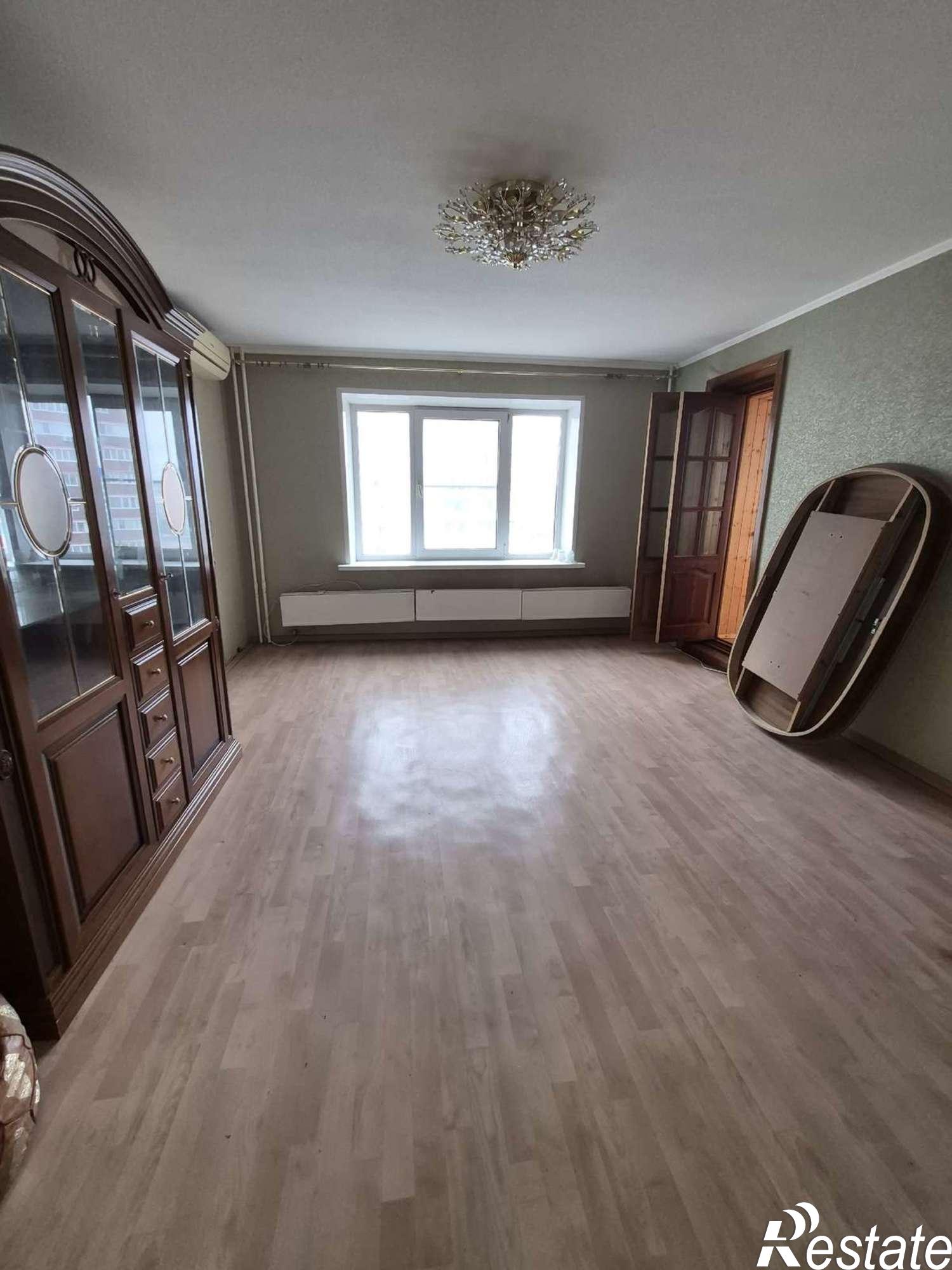 Купить квартиру за 12 000 000 рублей на Молодежная улица, 8