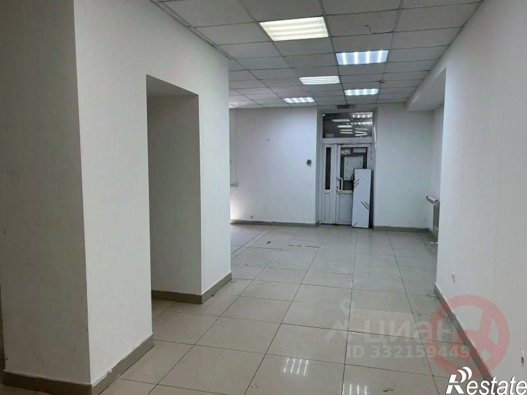 Сдать торговое помещение за 140 005 рублей на пр-кт Металлургов, 81