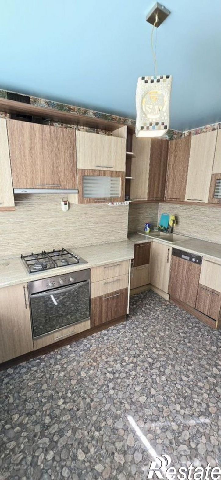 2-комн квартира Кирова проспект, 166