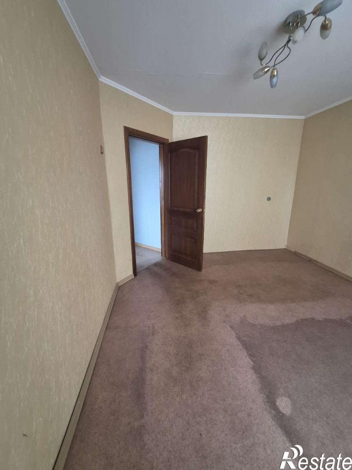 4-комн квартира Молодежная улица, 8