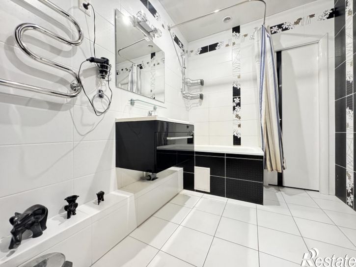 1-комн квартира Революционная улица, 4