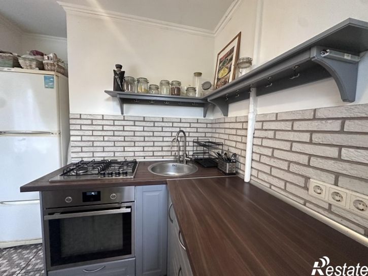 3-комн квартира Молодогвардейская улица, 221
