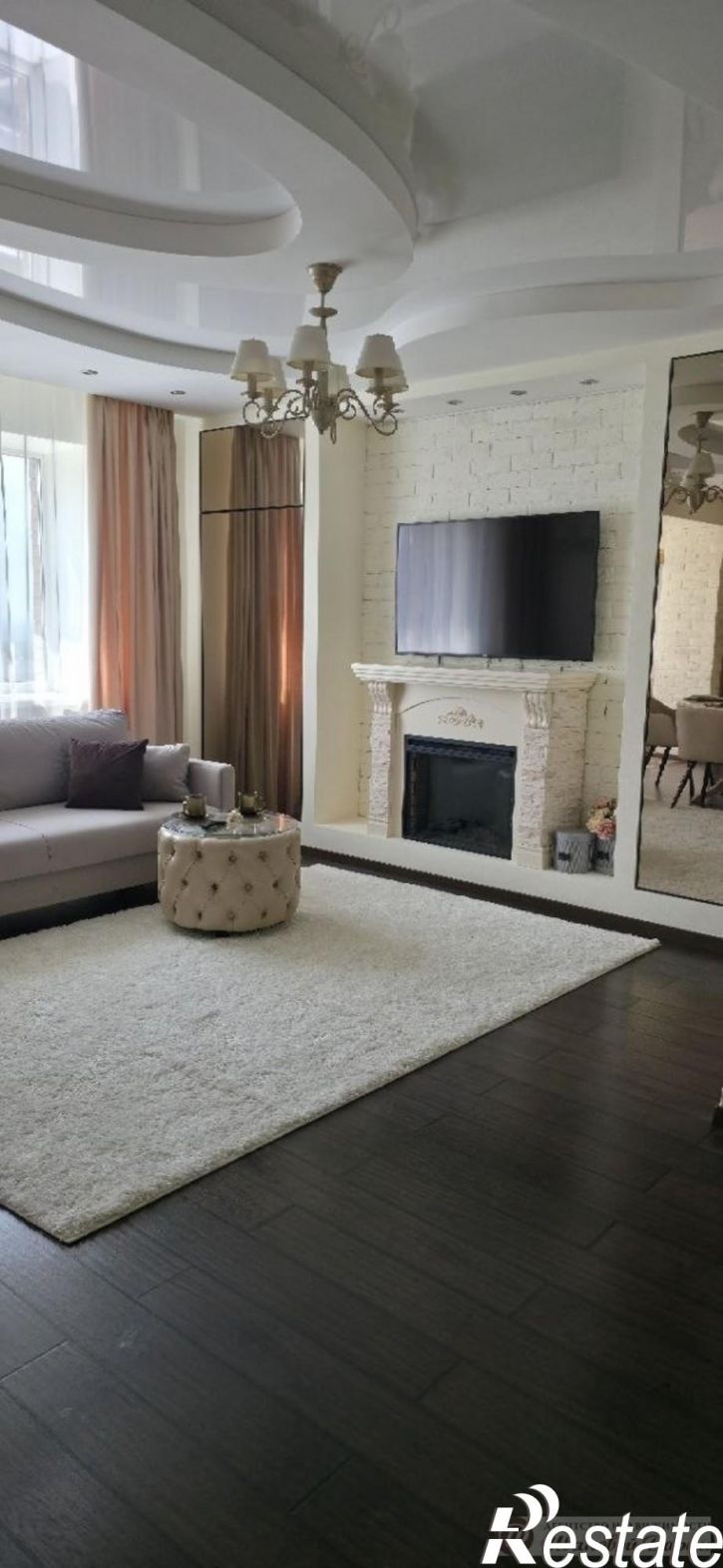 3-комн квартира Кирова проспект, 435