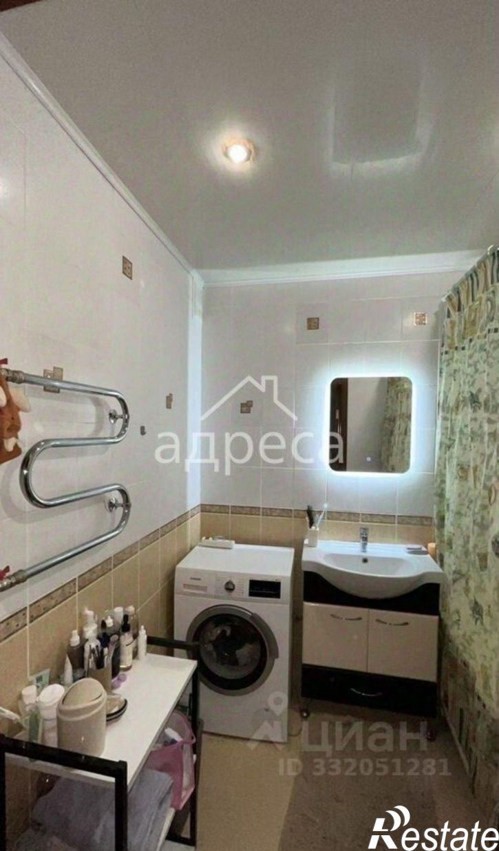 3-комн квартира ул Демократическая, 35,  д. 35