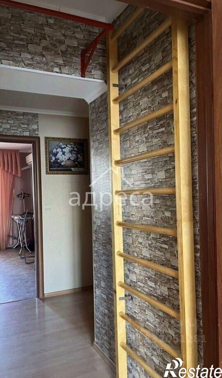 3-комн квартира ул Демократическая, 35,  д. 35