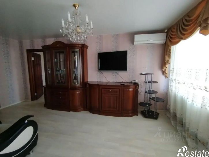 3-комн квартира ул Силина, 14,  д. 14