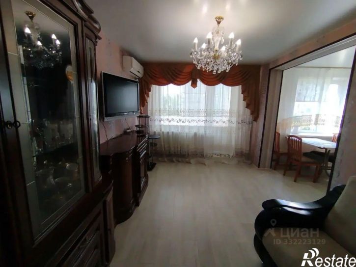 3-комн квартира ул Силина, 14,  д. 14