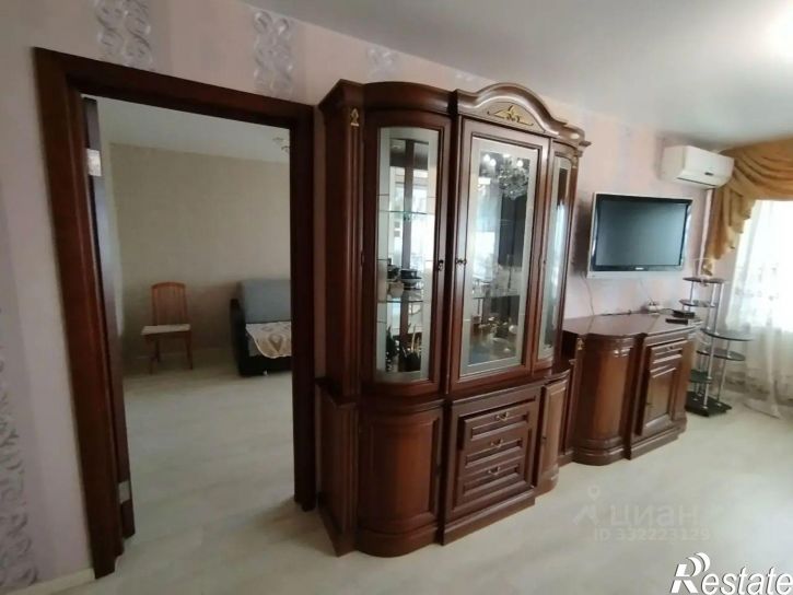 3-комн квартира ул Силина, 14,  д. 14