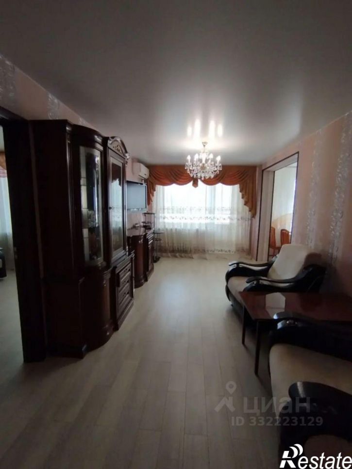 3-комн квартира ул Силина, 14,  д. 14