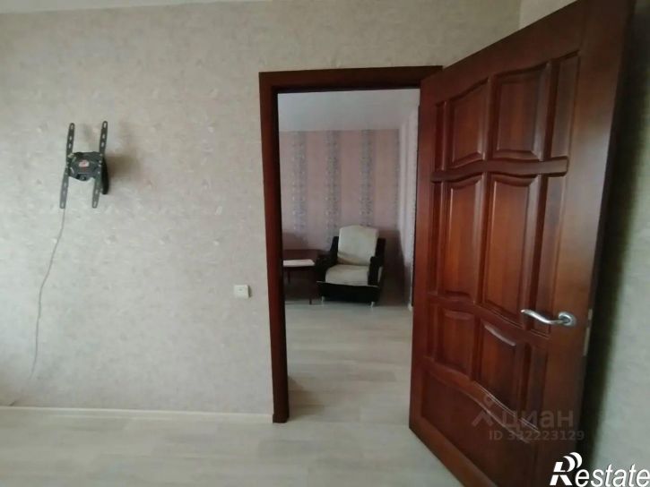 3-комн квартира ул Силина, 14,  д. 14