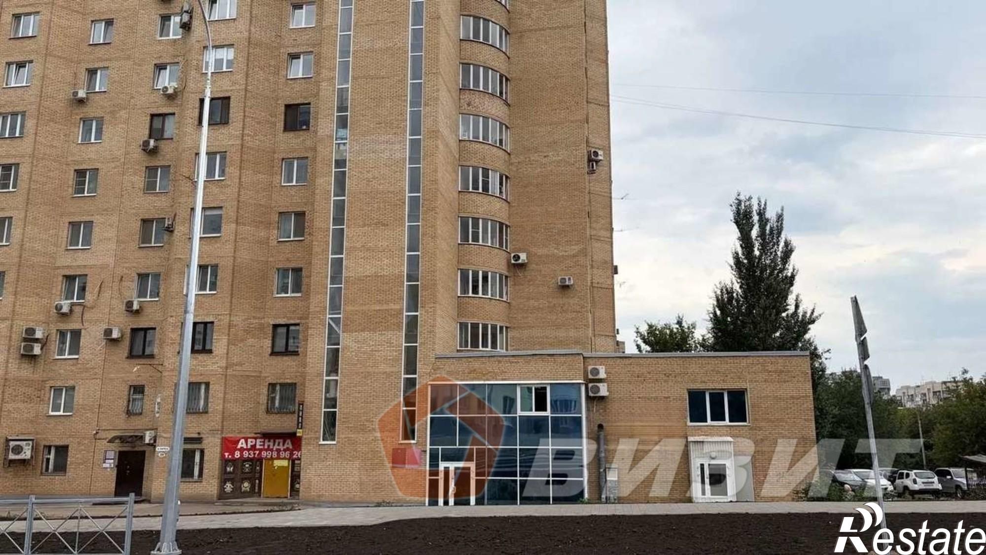 Сдать торговое помещение за 200 000 рублей на Карла Маркса проспект, 39