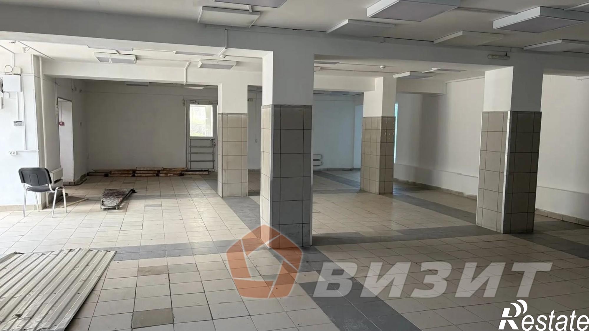 Сдать торговое помещение за 212 000 рублей на Карла Маркса проспект, 39