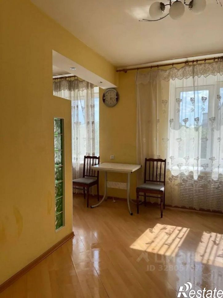 3-комн квартира ул Победы, 98,  д. 98