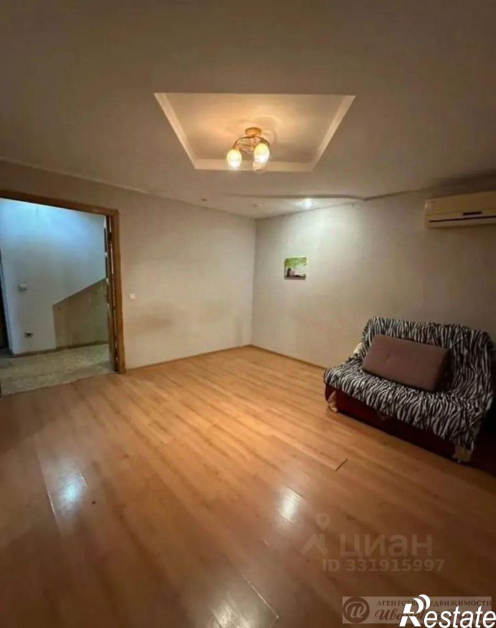 2-комн квартира ул Авроры, 122,  д. 122