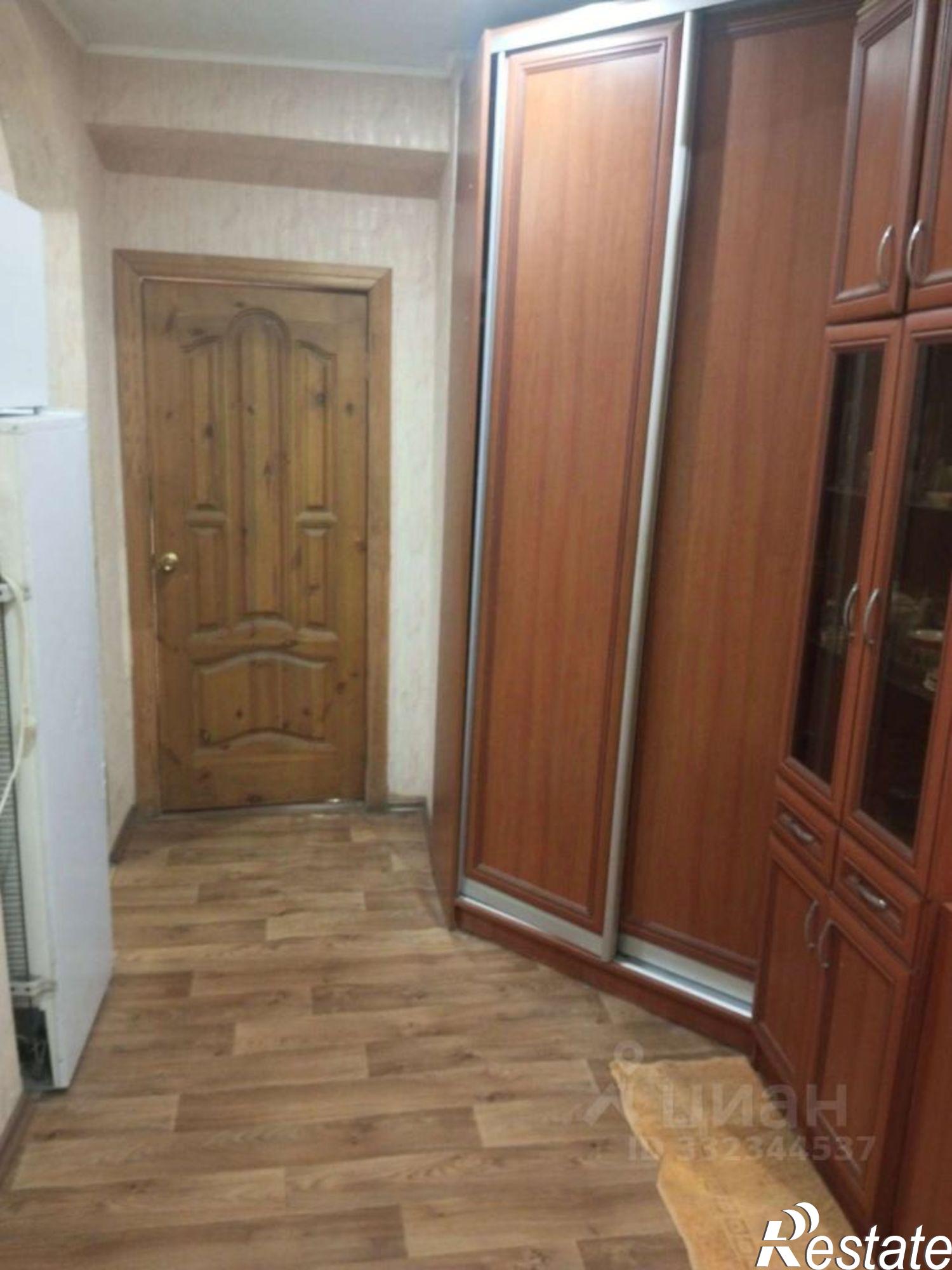 Сдать комнату за 10 000 рублей на пр-кт Кирова, 82