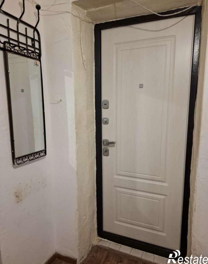 4-комн квартира Батайская улица, 9