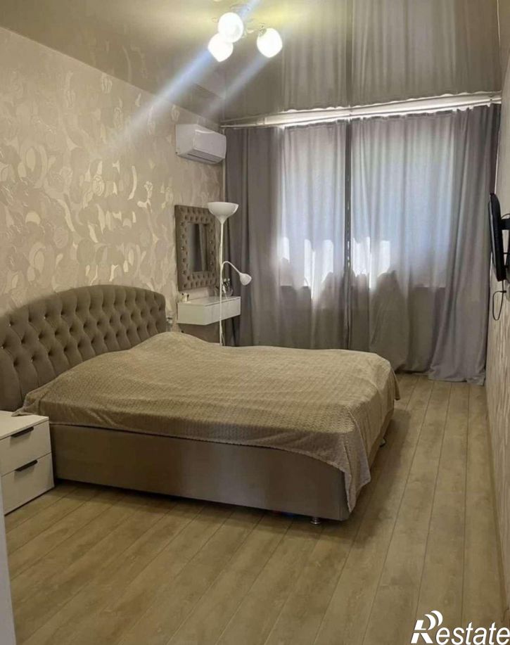 3-комн квартира Николаевский проспект, 36