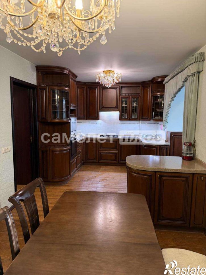 2-комн квартира Съездовская улица, 10А