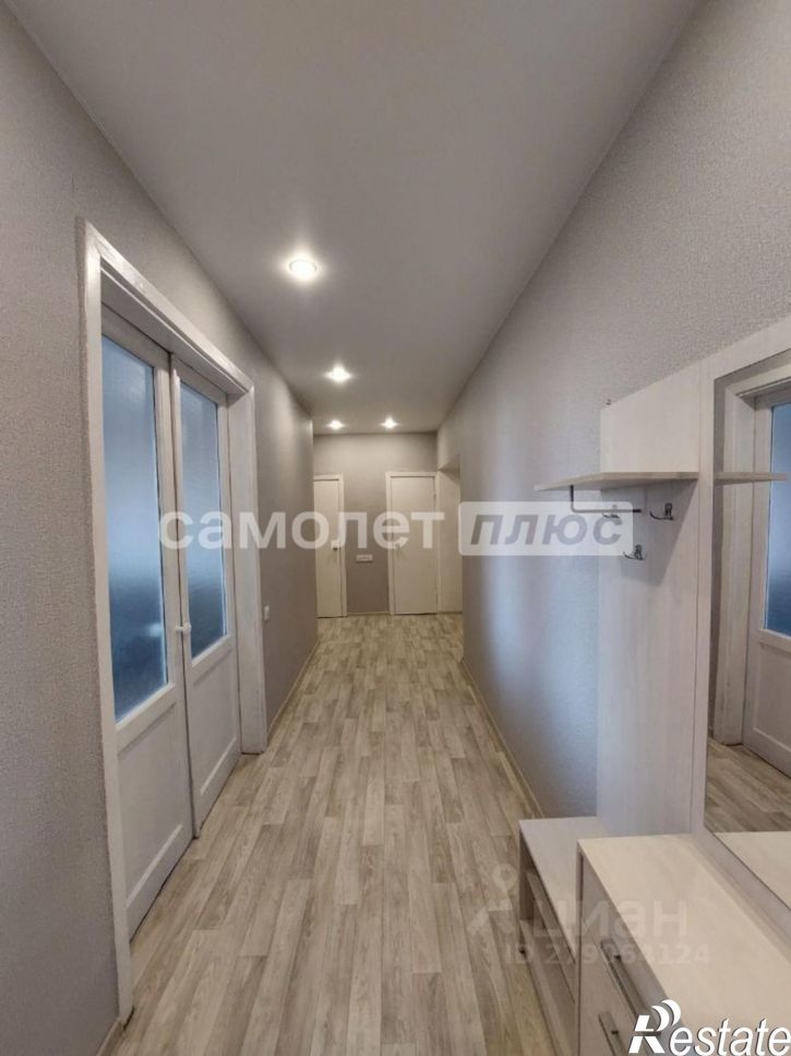 3-комн квартира Ленина проспект, 1