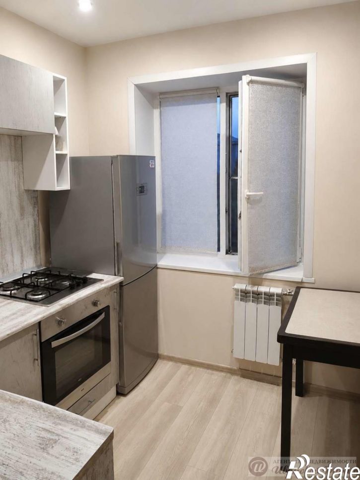 2-комн квартира Академика Кузнецова улица, 15
