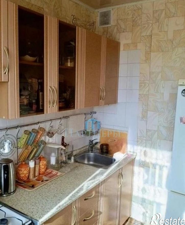 2-комн квартира Запорожская улица, 13