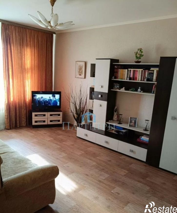 2-комн квартира Запорожская улица, 13
