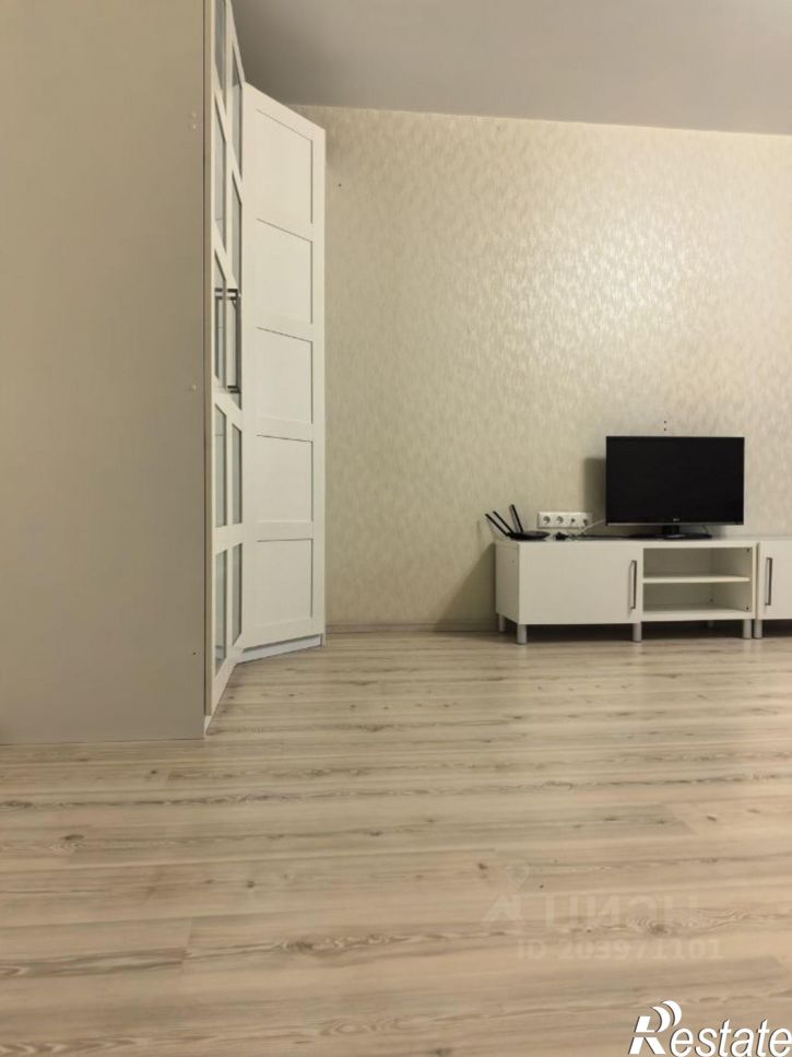 1-комн квартира ул Революционная, 4,  д. 4