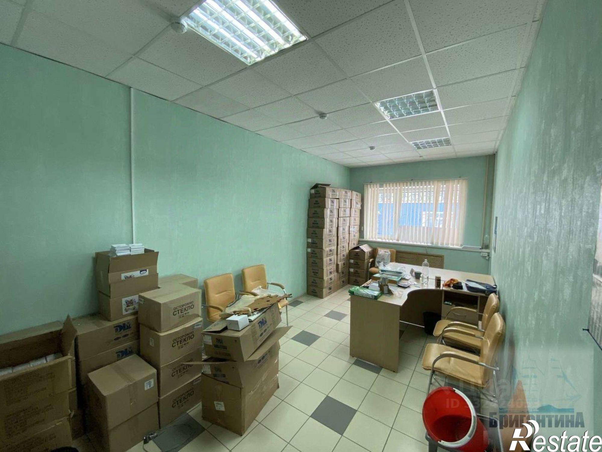 Купить офис, помещение под офис за 5 014 530 рублей на ул Революционная, 70Г