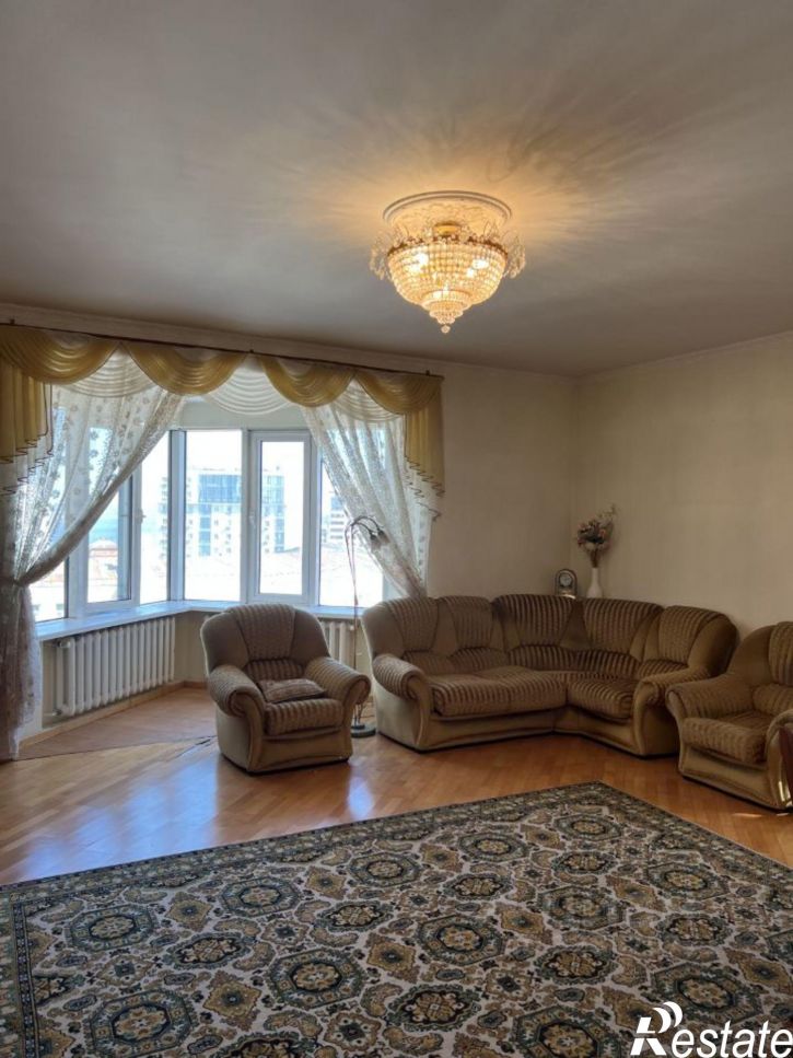 3-комн квартира ул Молодогвардейская, 178,  д. 178
