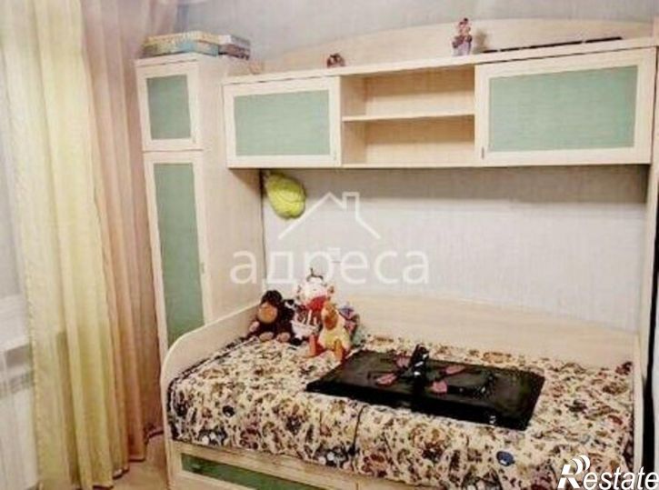 3-комн квартира улица Александра Матросова, 49,  д. 49