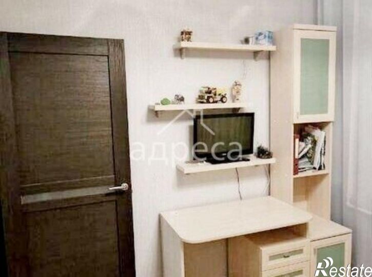 3-комн квартира улица Александра Матросова, 49,  д. 49