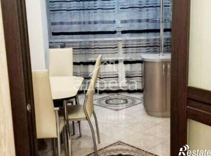 3-комн квартира улица Александра Матросова, 49,  д. 49