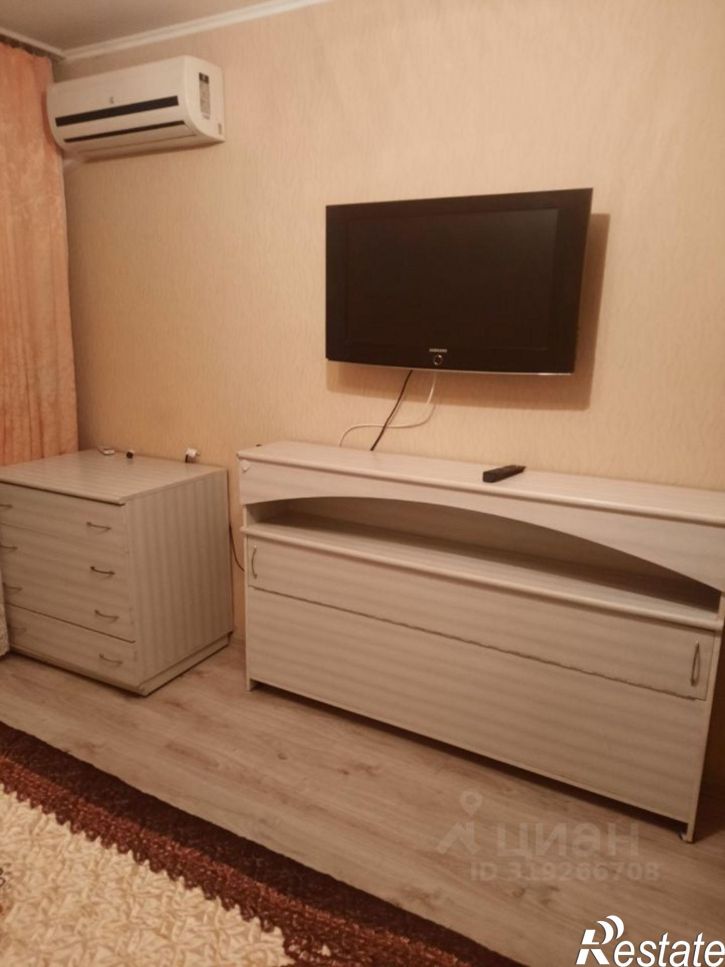 2-комн квартира ул Крайняя, 14,  д. 14