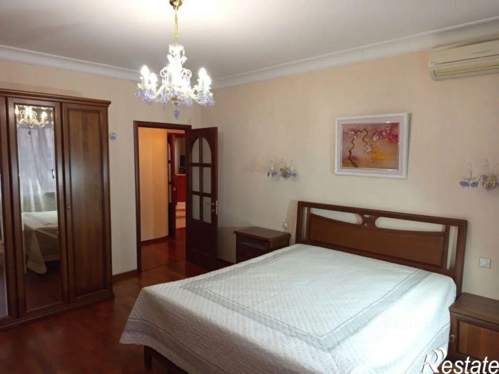 3-комн квартира ул Льва Толстого, 124,  д. 124