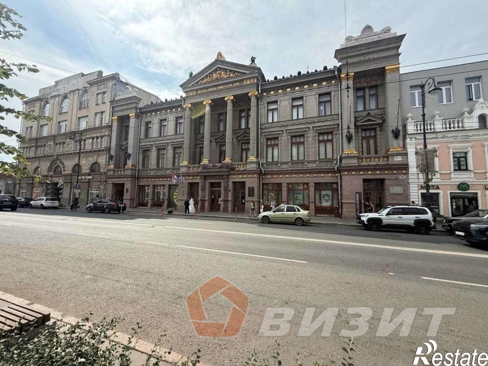 Сдать торговое помещение за 200 000 рублей на Куйбышева улица, 111