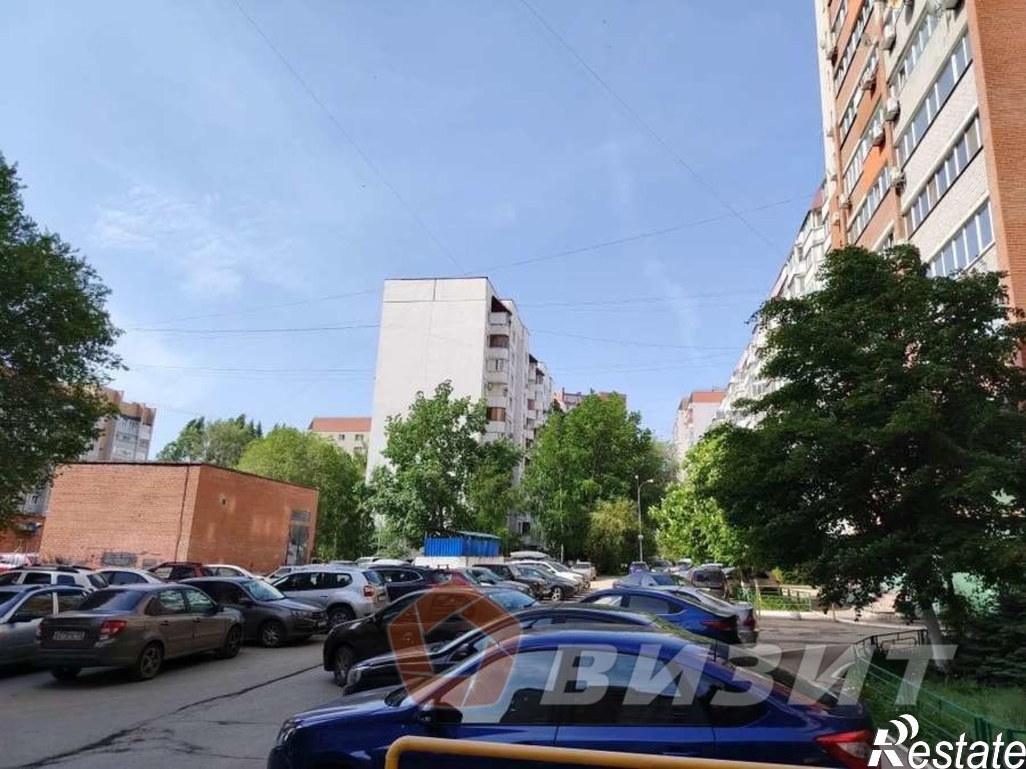 Купить торговое помещение за 21 000 000 рублей на Вольская улица, 85