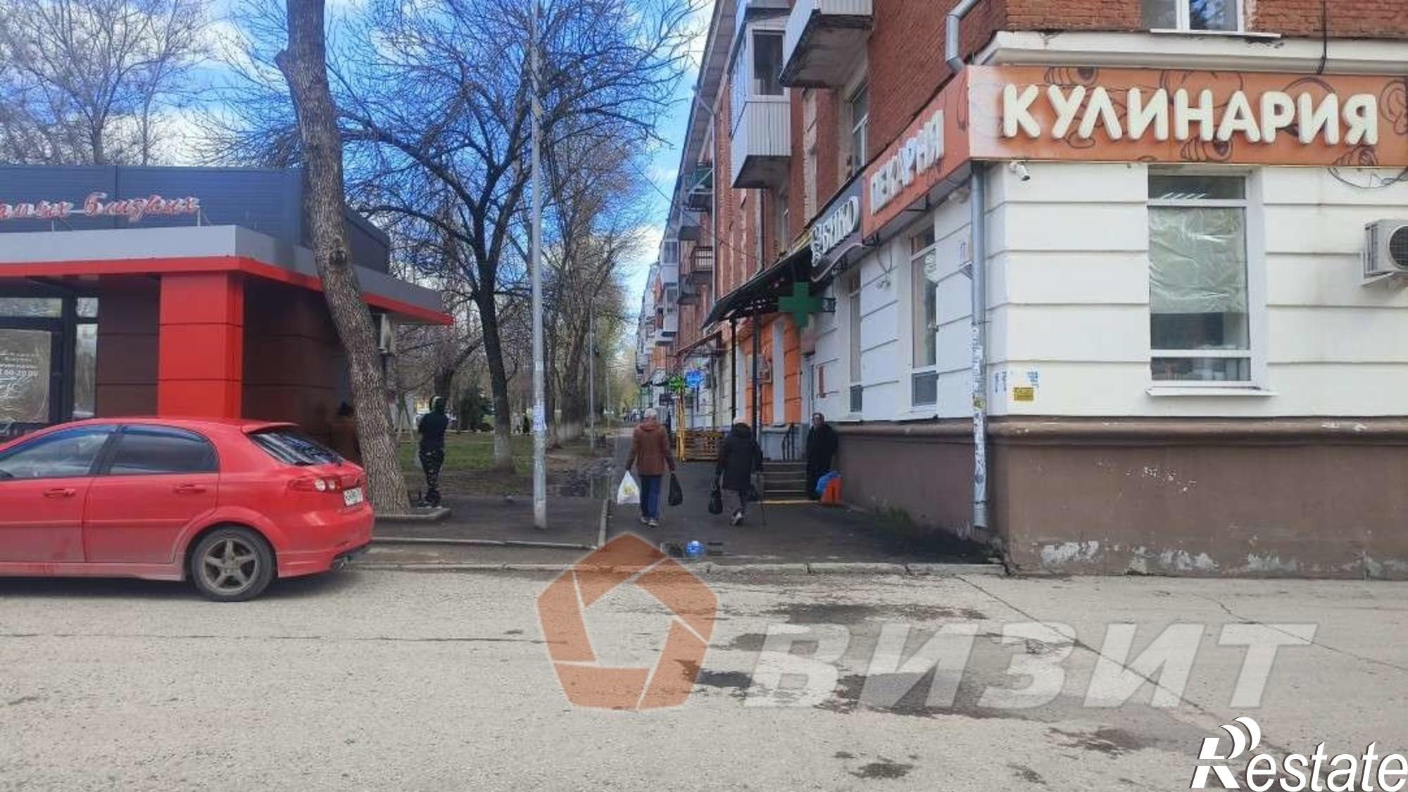 Купить торговое помещение за 30 000 000 рублей на Сергея Лазо улица, 15