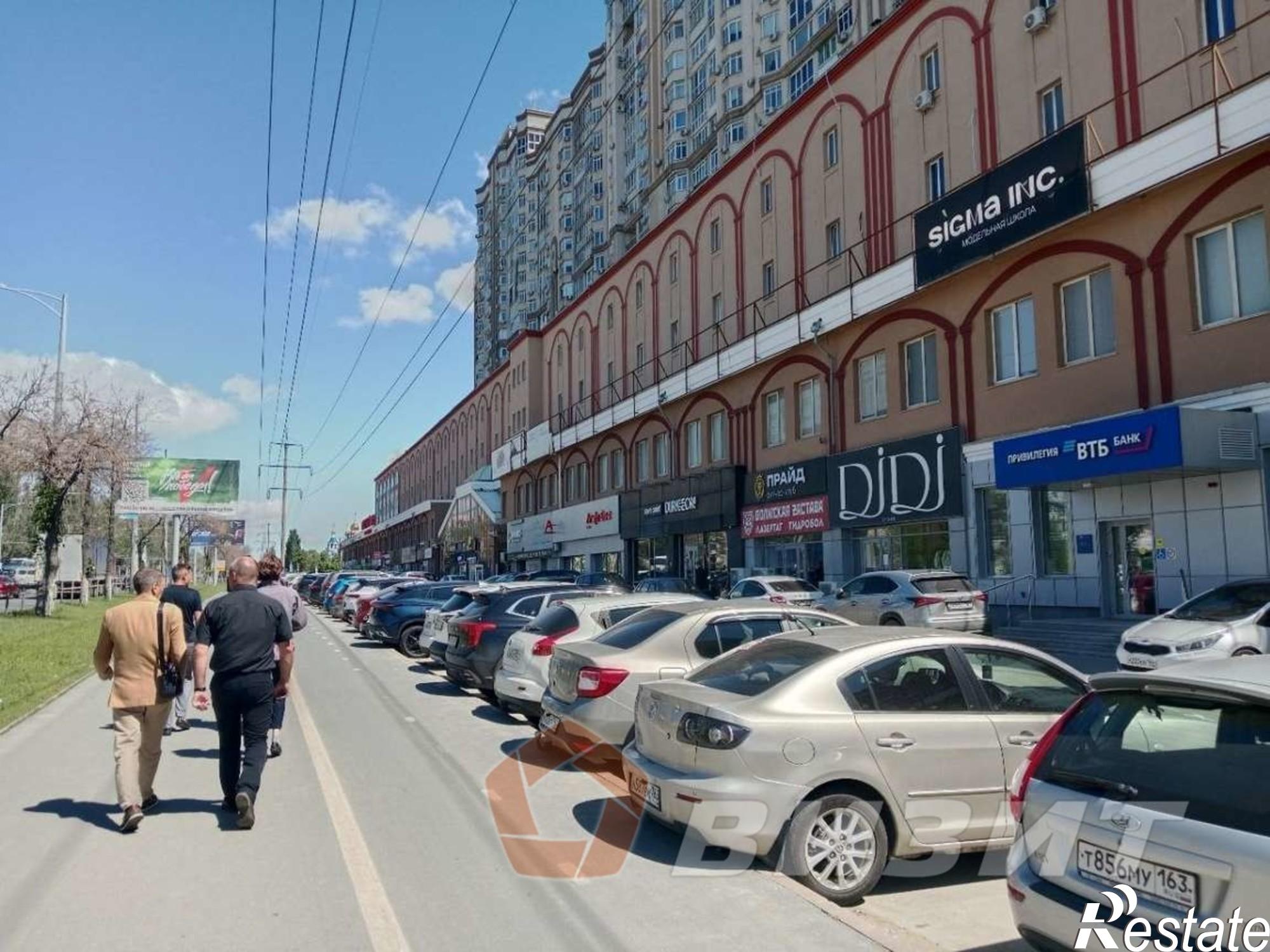 Сдать торговое помещение за 250 000 рублей на Московское шоссе, 45